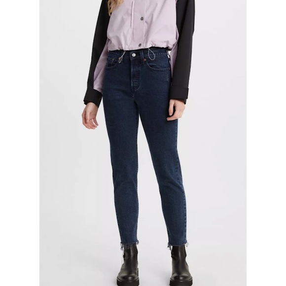 Levis Wedgie Icon Fit Jeans - Picture 1 of 8